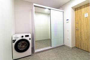 HolidayPlus Multiple Apartments, By Cohost