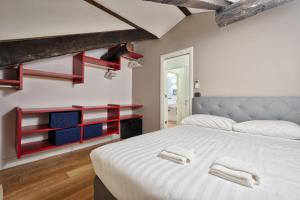 GuestHost - Stylish Apartment in the heart of Torino