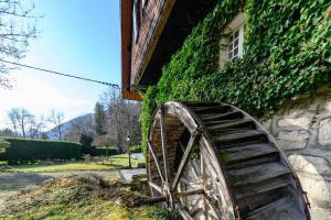 Le Moulin de Dingy - House with 6 bedrooms & swimmingpool 20 mn from Annecy