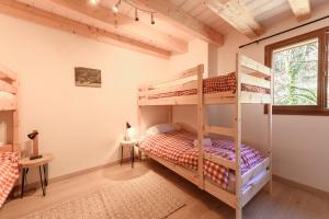 Maisons de vacances Le Moulin de Dingy - House with 6 bedrooms & swimmingpool 20 mn from Annecy : photos des chambres