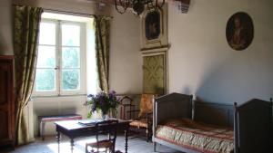 B&B / Chambres d'hotes Chateau d'Ozenay : photos des chambres