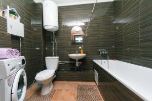 Квартира на Левом берегу с видом на озеро