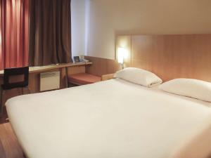 Hotels ibis Bourg Jasseron/Teyssonge : photos des chambres