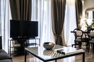 Opus 5 Luxury Apartment in Liston Corfu