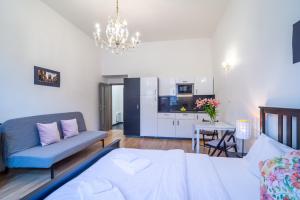 Royal Road Residence