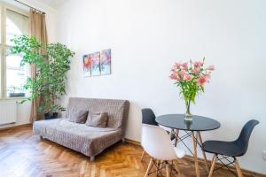 Royal Road Residence