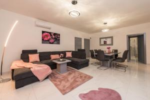Villa Jana luxury apartments 