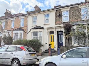 TopHome Stoke Newington