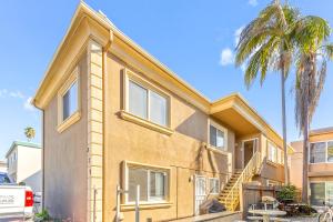 One Bedroom Apartment room in Mission Beach Cute Condo