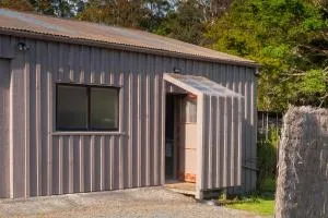 Guinea's Rest - Kohukohu