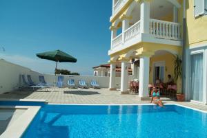 3 stern pension Rooms with a swimming pool Peroj, Fazana - 2235 Peroj Kroatien