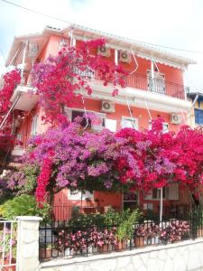 Efthalia Apartments & Studios