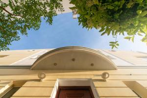 Diamante Beachfront Suites