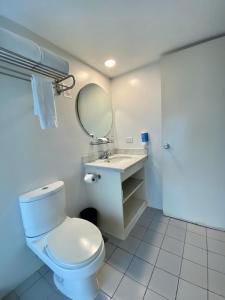 The Clipper Hotel, Poblacion Makati