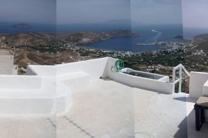 Alexis small villa with spectacular view Seriphos Greece