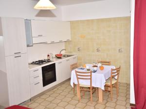 Studio Green Marine- Palme- Ismare-11 by Interhome