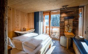 Double Room with Balcony and Bath room in mama thresl