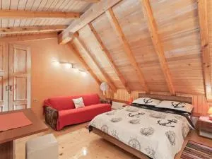 Holiday home with private pool and garden - Nadin