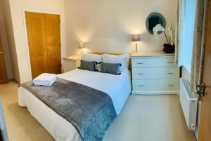 Appartement Weybridge - Town Centre Serviced Apartment Weybridge Grossbritannien