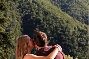 Wild Valley Tiny Escape