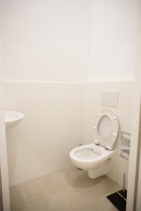 Urban City Apartment - Contactless Check-In