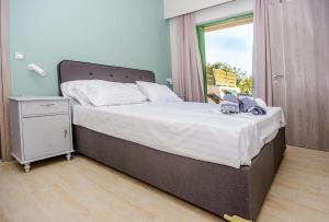 tzogias apartments pan