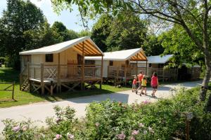 Campings Camping Capfun La Breteche : photos des chambres