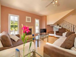 Holiday Home Nadine by Interhome