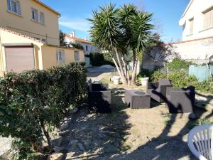 REZ DE VILLA SIX-FOURS