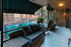 Sakhli at Chavchavadze ave 15