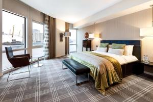 Premium Room with River View room in Radisson Blu Edwardian New Providence Wharf Hotel, London