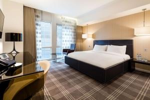 Superior King or Twin Room room in Radisson Blu Edwardian New Providence Wharf Hotel, London