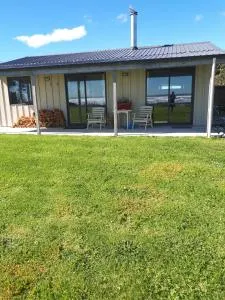 Beach front cottage - 韦斯特波特