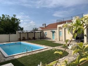Holiday Home in Zadar with Private Pool