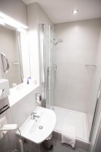 Quadruple Room room in Hotel Elite