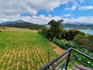 Tranquil Villa - Stunning views with free breakfast