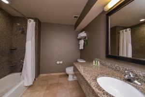 Junior King Suite room in Holiday Inn Ontario Airport - California, an IHG Hotel