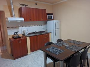 CV Apart