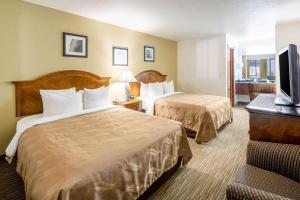 Queen Room - Non Smoking room in Quality Inn Keystone near Mount Rushmore