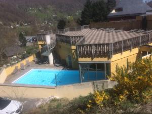 T2 RESIDENCE 3 ETOILES Piscine chauffée Sauna Hammam