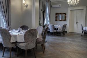 Zespół Pałacowo-Parkowy Bądzów