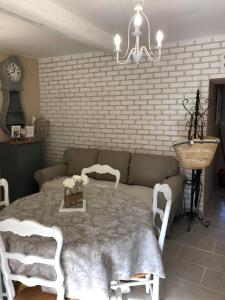 Provence Luberon Bonnieux location gite chez Marcelle