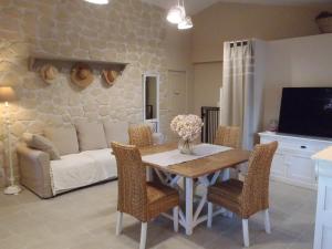 Appartements Provence Luberon Bonnieux Location Gite Chez Basile : photos des chambres