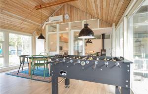 4 Bedroom Beautiful Home In Vestervig