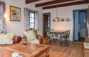 Lovely Home In Humble With Kitchen