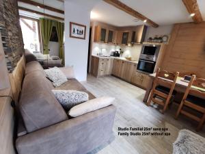 Appartements Chalet ZenArcs : photos des chambres