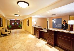 Holiday Inn Express & Suites Niagara Falls by IHG