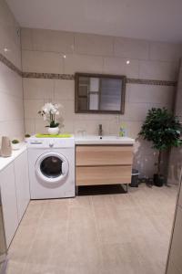 Appartements Chez Emilie & Charles Classe 4 etoiles : photos des chambres