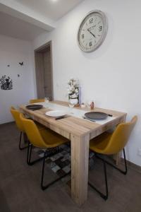 Appartements Chez Emilie & Charles Classe 4 etoiles : photos des chambres