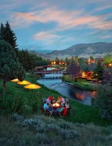 Rustic Inn Creekside - جاكسون